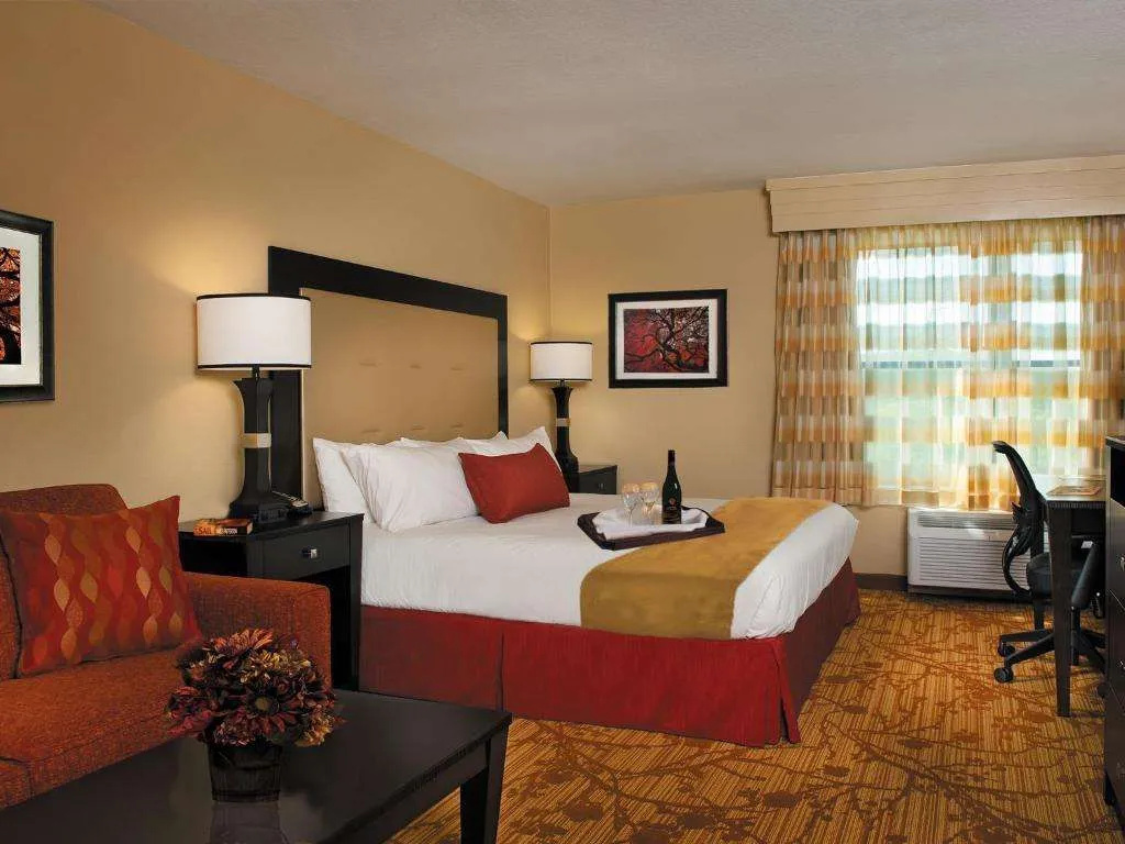 Branson Hillside Hotel