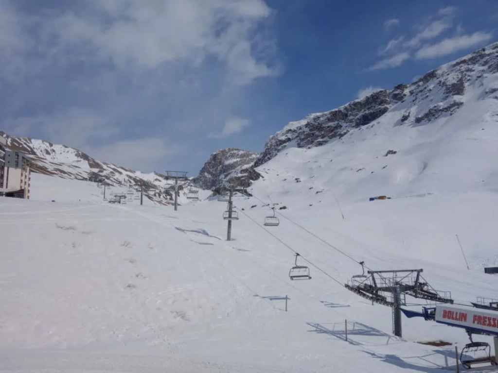 Rond Point des Pistes 13669