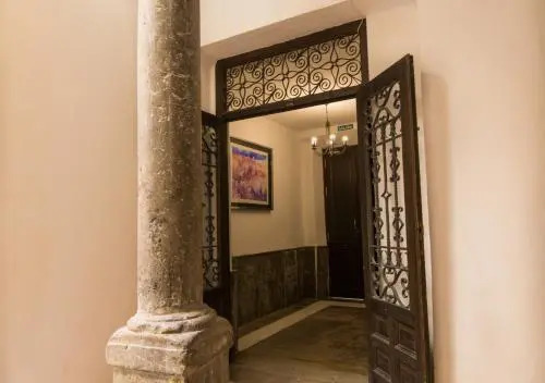 Zahira Suites