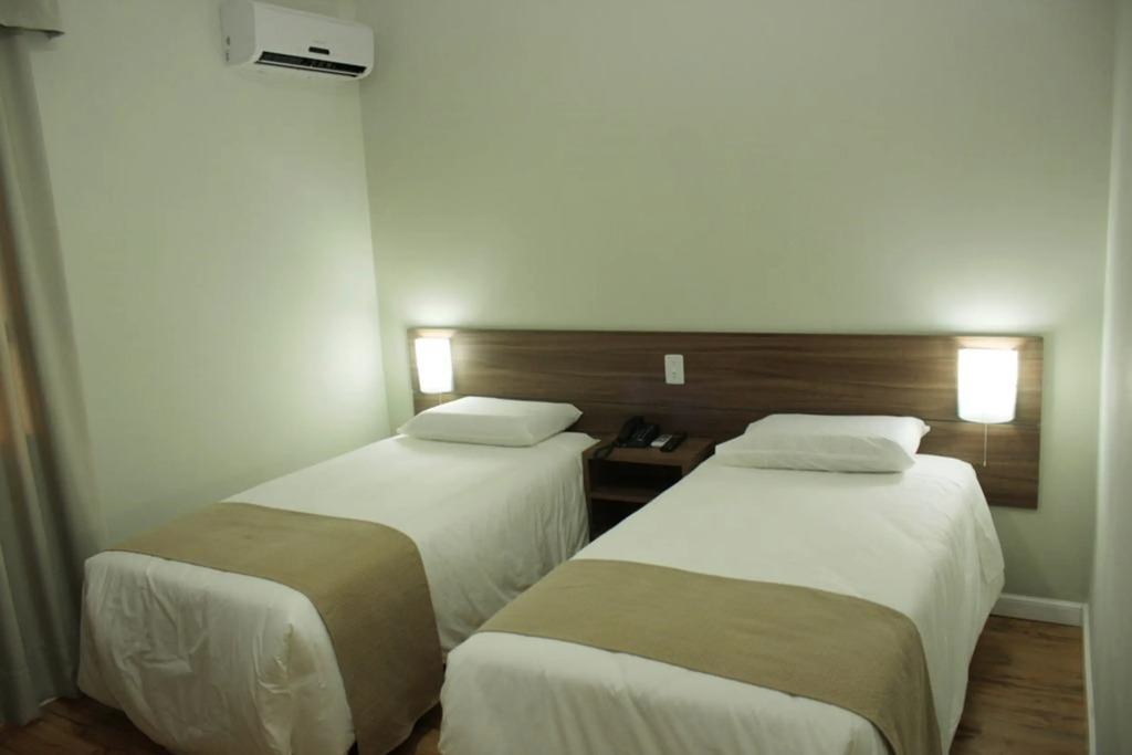 Hotel Açores Premium- 5 minutos do Moinhos de Vento