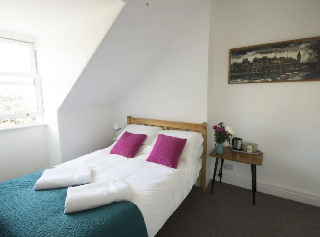 Bridge House Bath