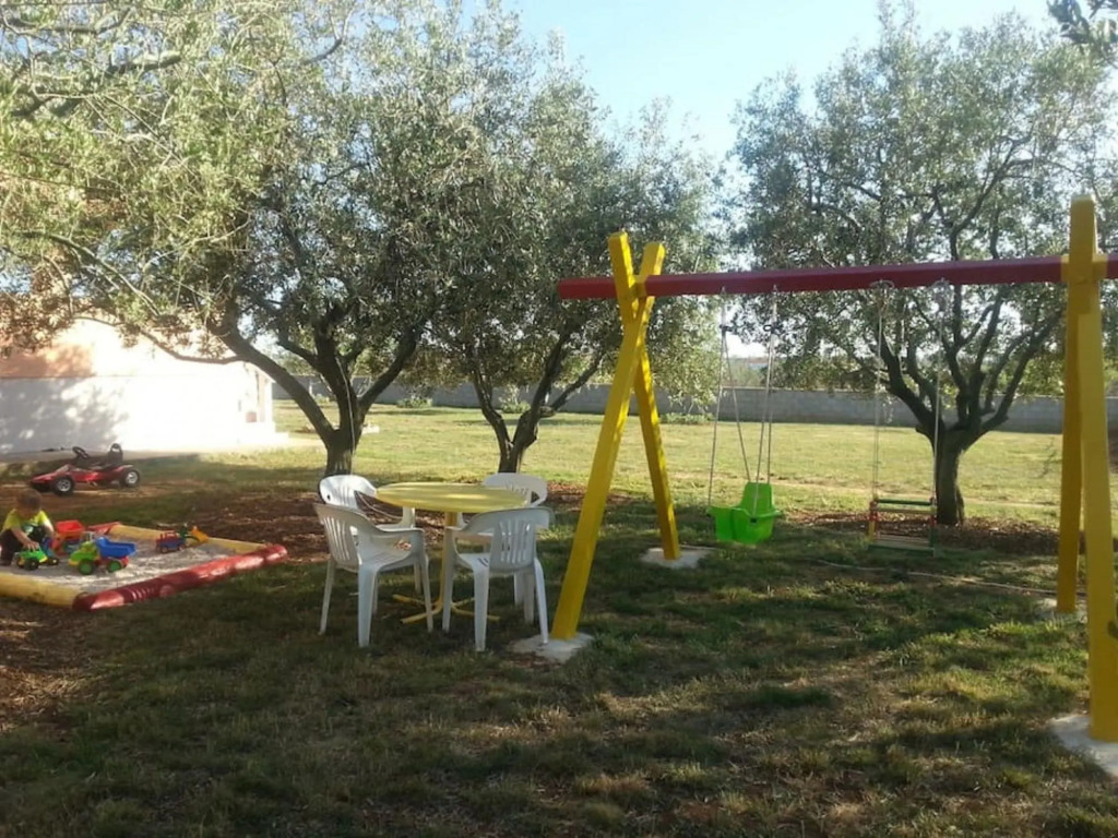 Apartment in Vrsi Near the Sea