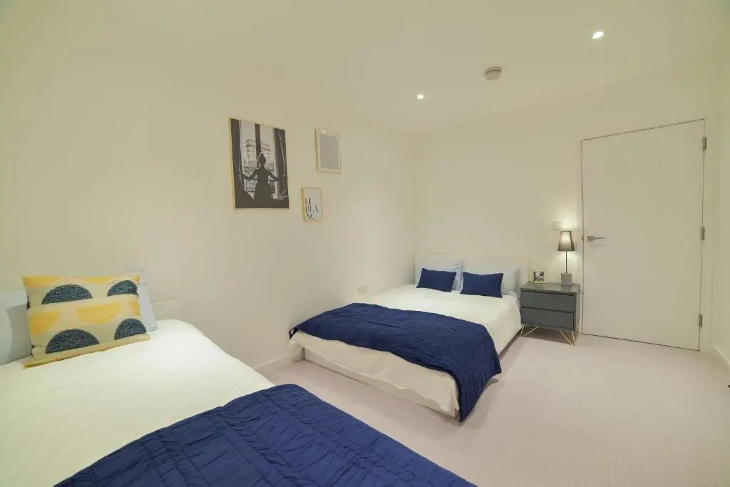 Superhost's Brand New Luxury London Flat