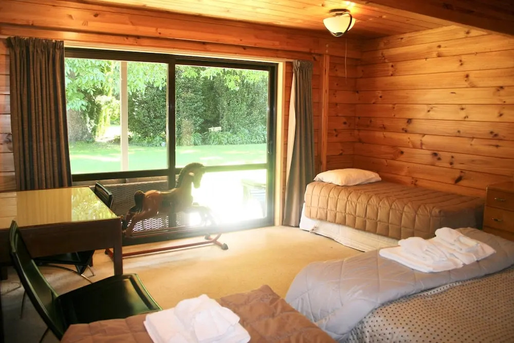 Walnut Grove Lodge