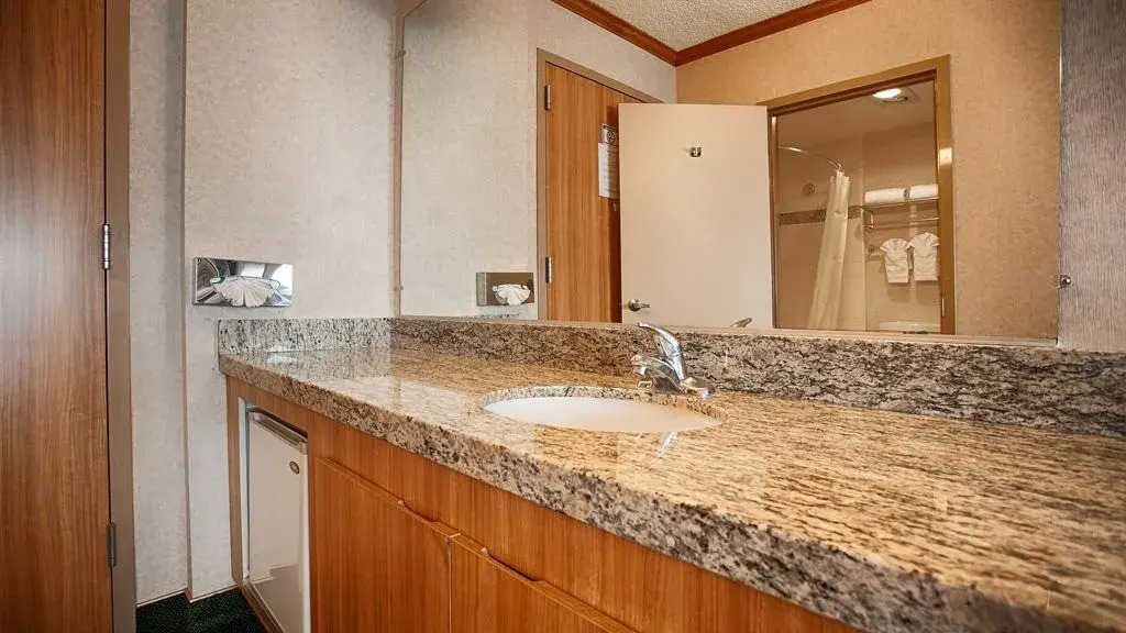 Best Western Los Angeles Worldport Hotel