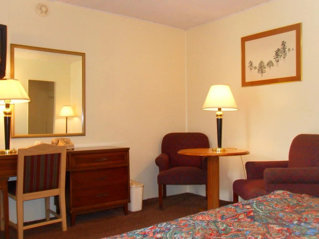 Acorn Motel