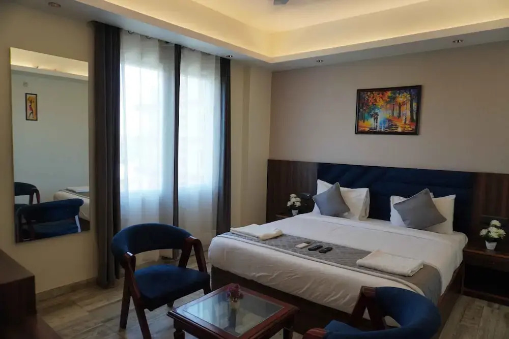 Raksha Suites & Banquet Greater Noida