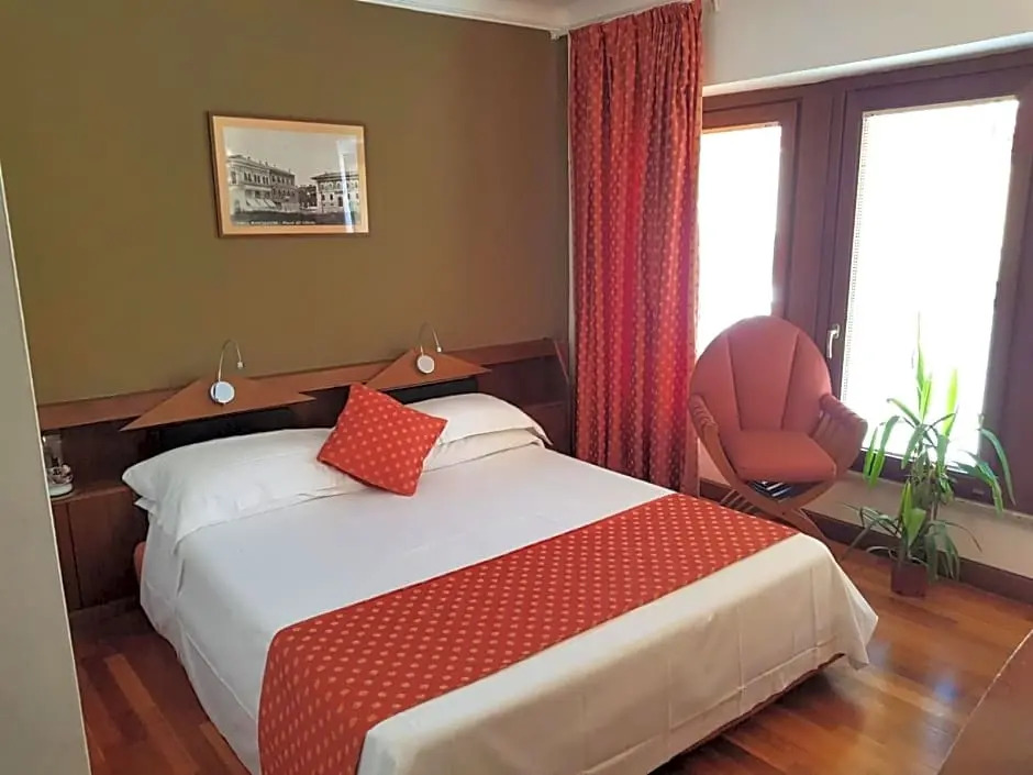 HR Hotel