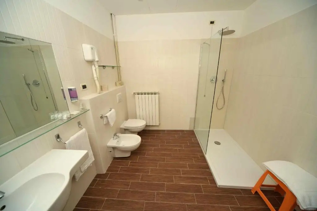 Hotel Globo Suite-Correnti hotels