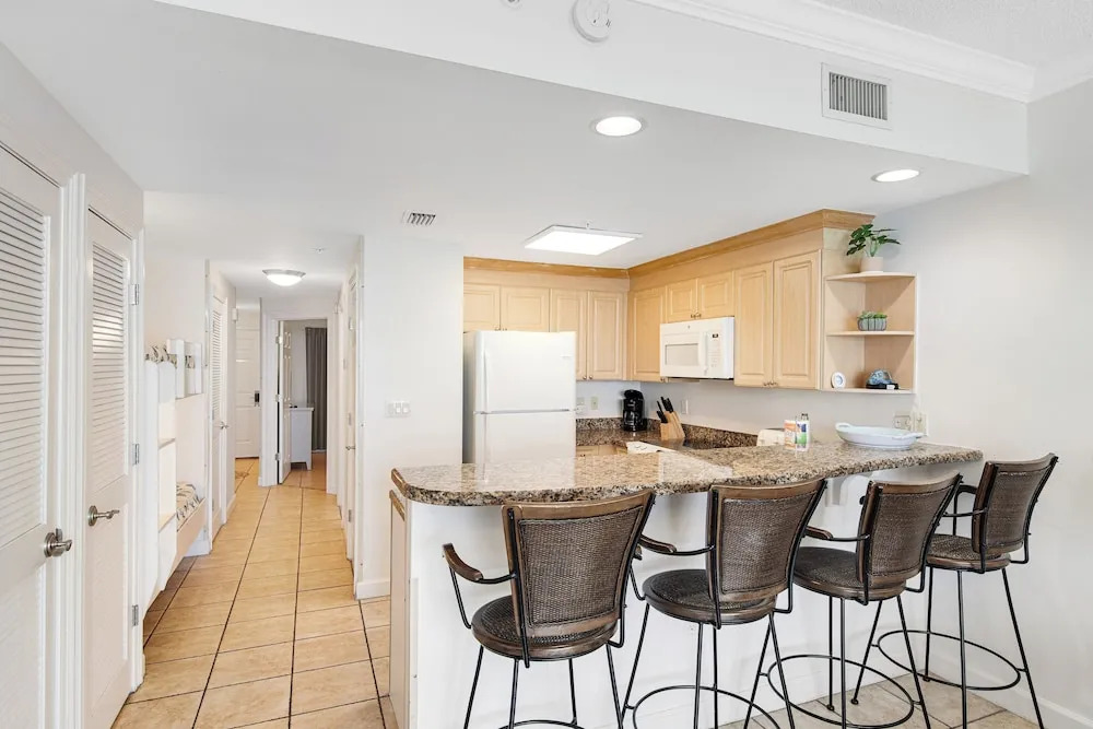Fantastic Ocean Front 1 Bd Condo At Boardwalk in Panama City Beach