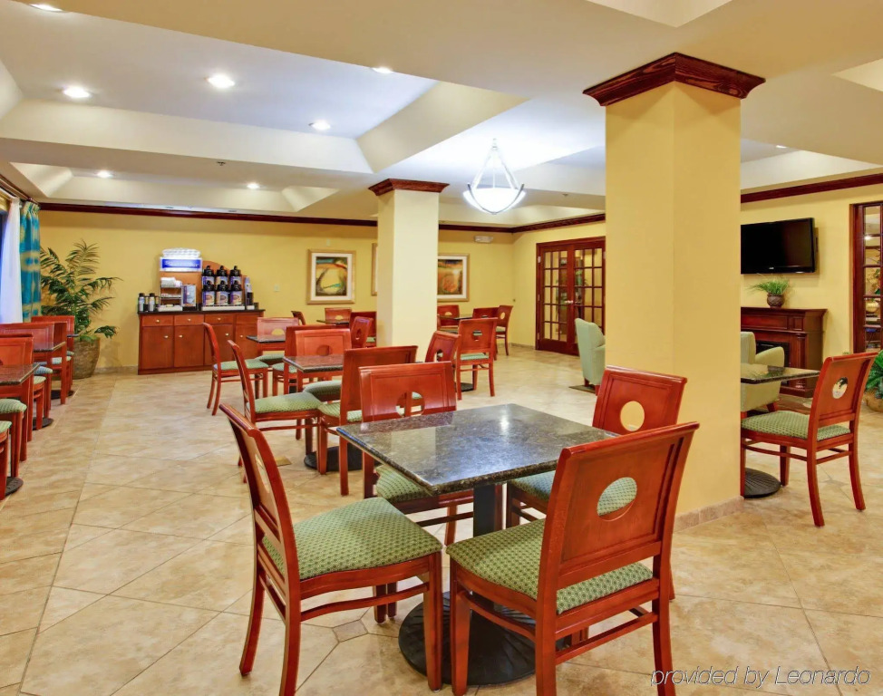 Holiday Inn Express Hotel & Suites Gulf Shores by IHG