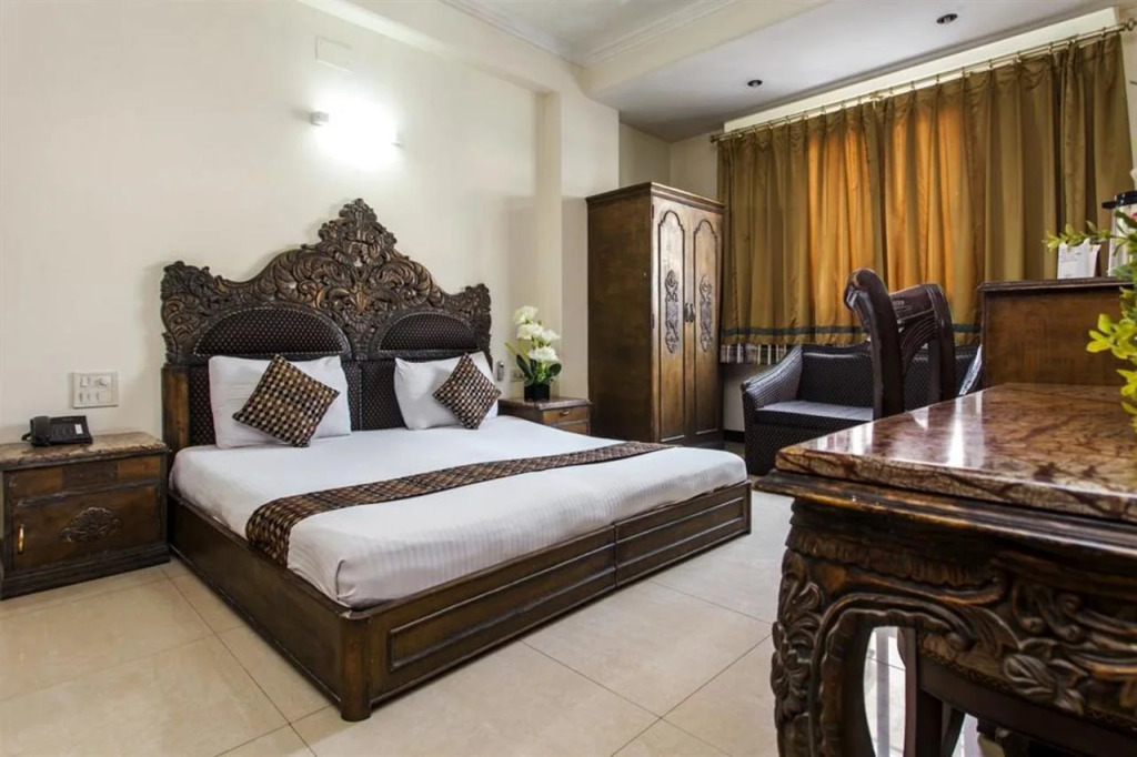 Hotel Sunstar Residency