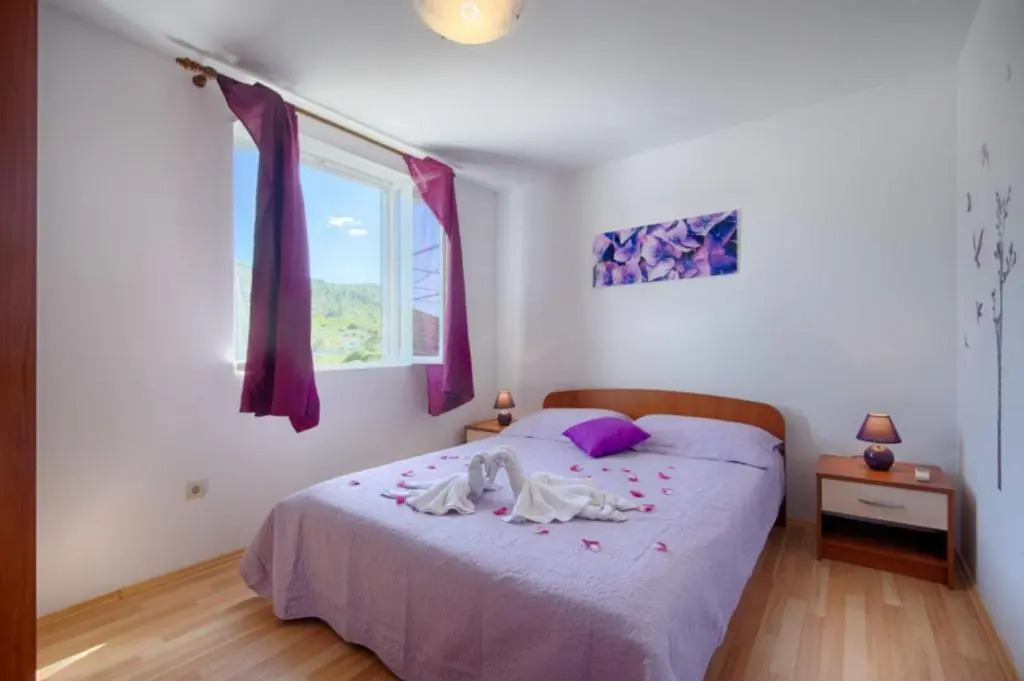 House Paradiso