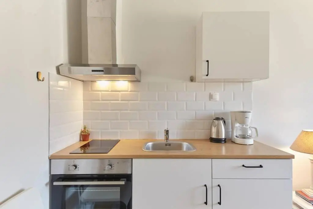 Bright Lovely Central Studio in Thessaloniki
