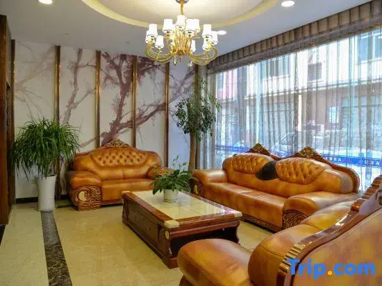 Zhaotong Junshangdu Hotel