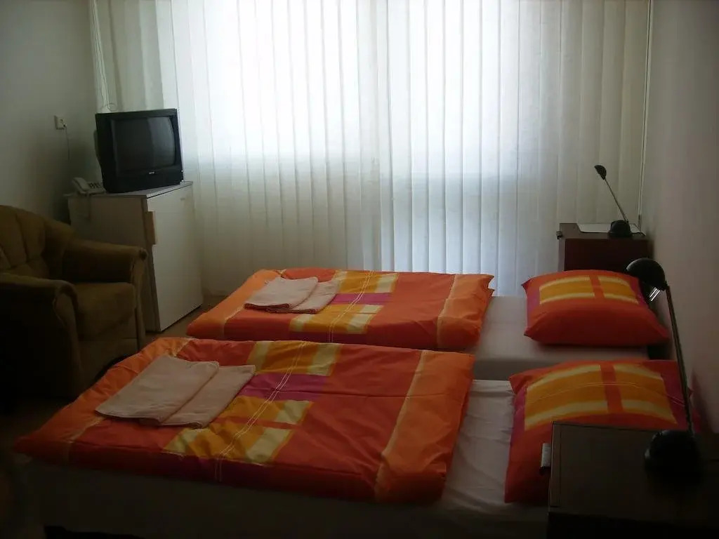 Hotel Atom
