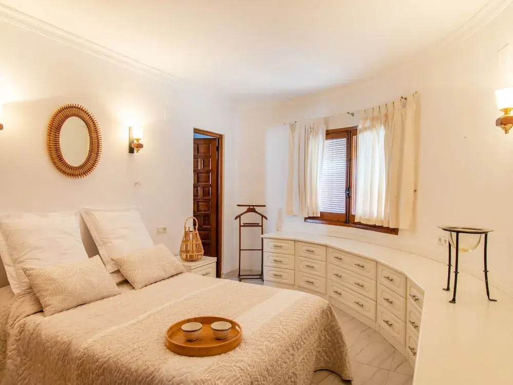 Villa Vista in Alcalali with swimmingpool and view