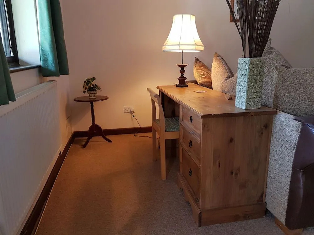 Miltons Apartments and Rooms