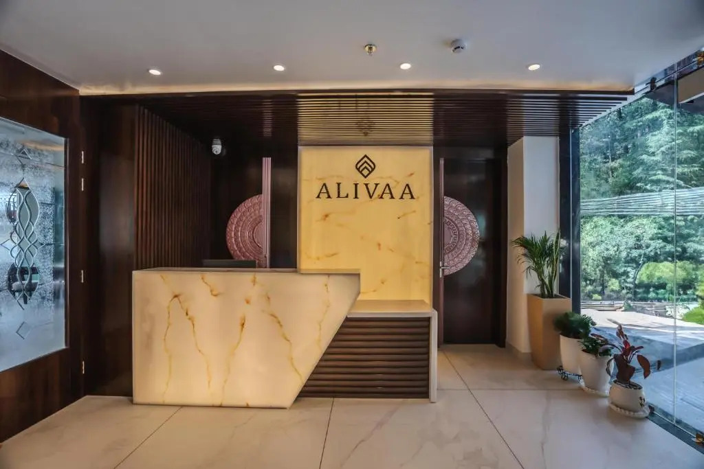 Alivaa Hotel, McLeodganj With Best Dhauladhar View & Infinity Pool Sky Garden