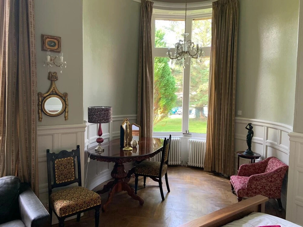 Dalmore House - The Duchess Apartment