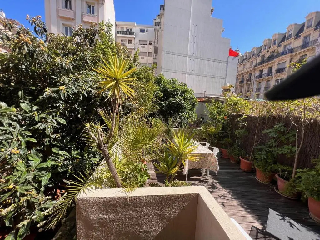 ApartHotel Riviera - Grimaldi Coeur de Ville - Terrasse Esprit - Large Studio AC with bigger South Terrace - Hyper Centre - 5mn plage