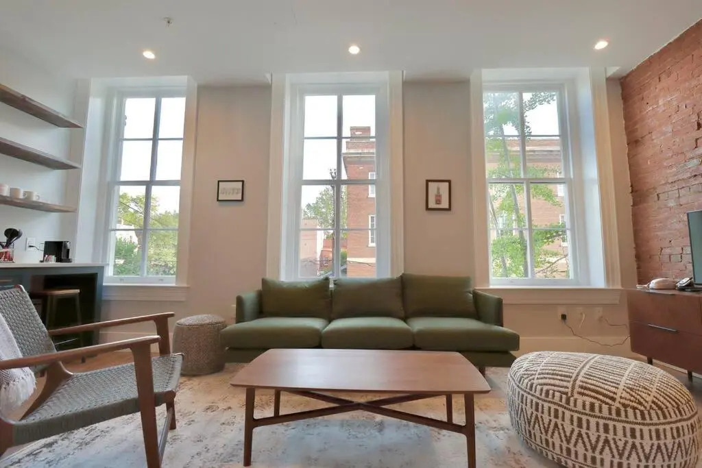 9 Suites at Prince Street Inn
