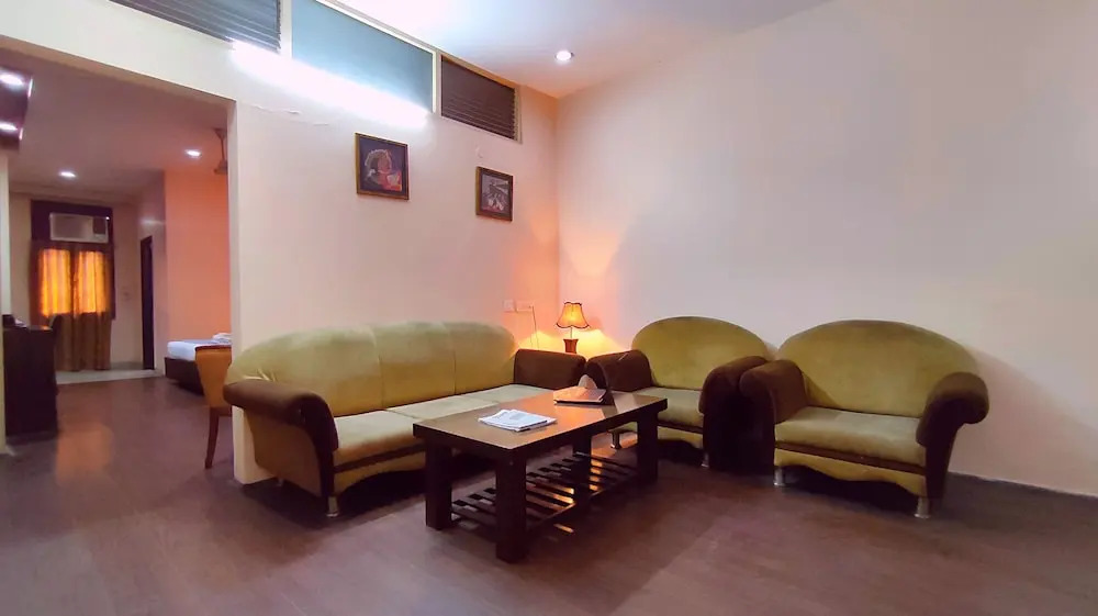 Park Square by ShriGo Hotels