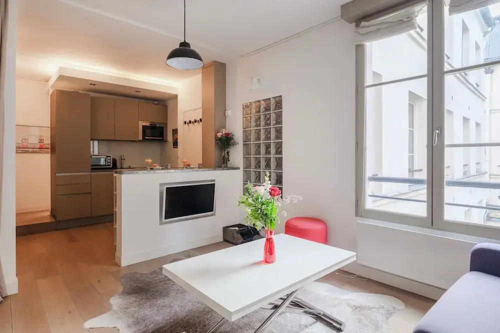 Paris Marais Bouquet Residence