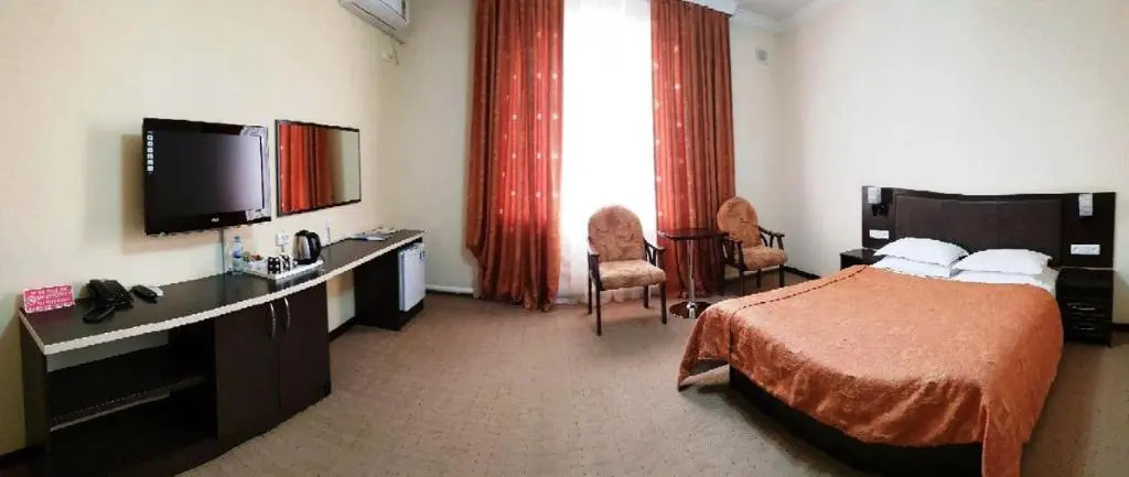 GRAND STAR HOTEL