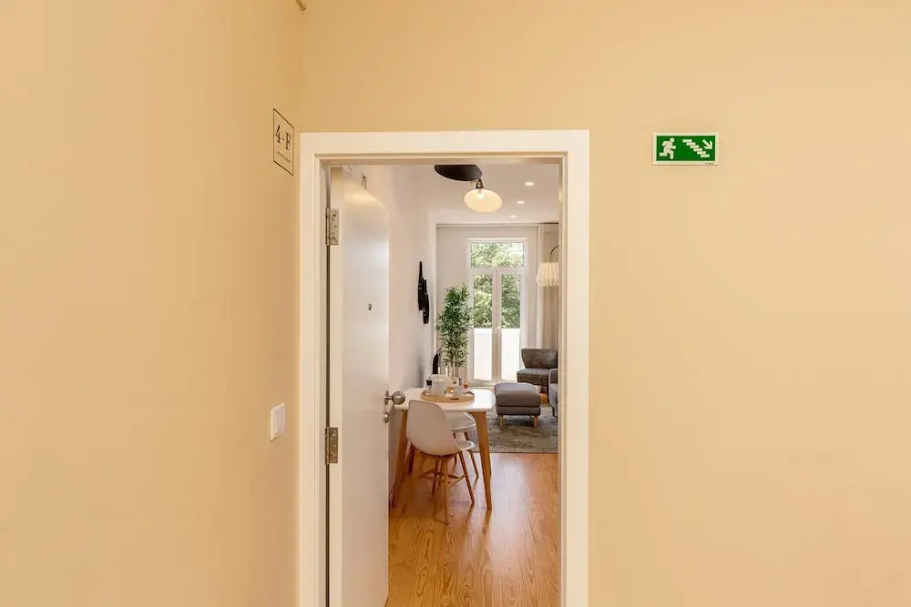 Stylish City-center Retreat