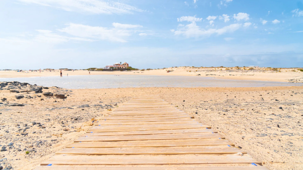Coral Cotillo Beach