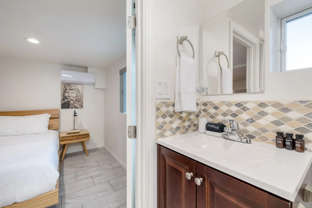 Luxury Escape w/ Mtn Views, Hot Tub, Outdoor Living The Viewpoint by Avantstay