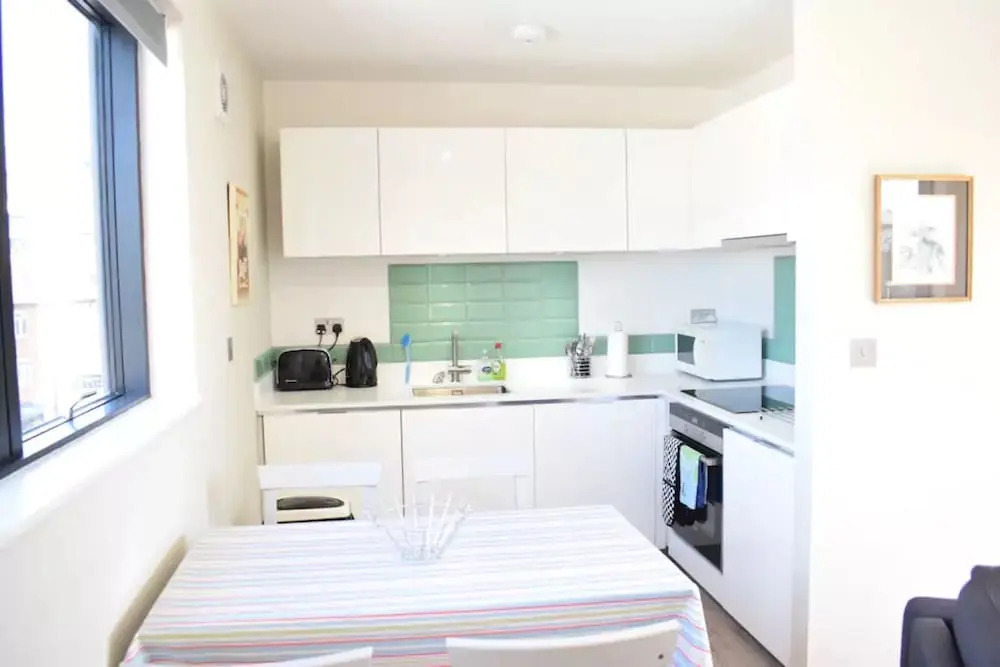 Modern 1 Bedroom With Balcony in Wandsworth