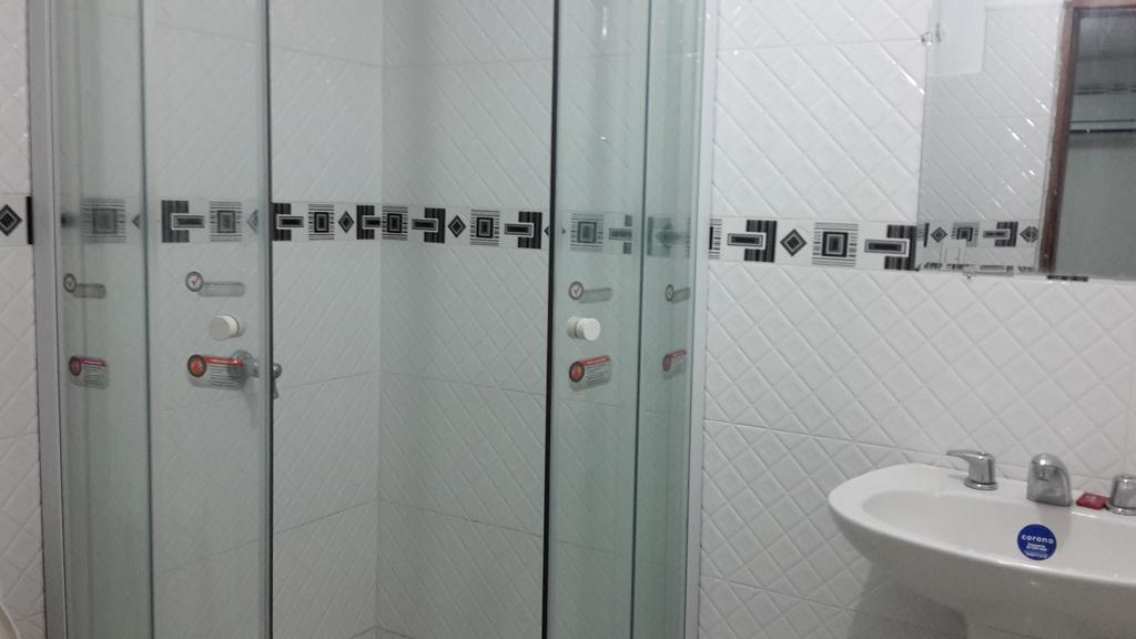 Hotel Media Luna santa marta