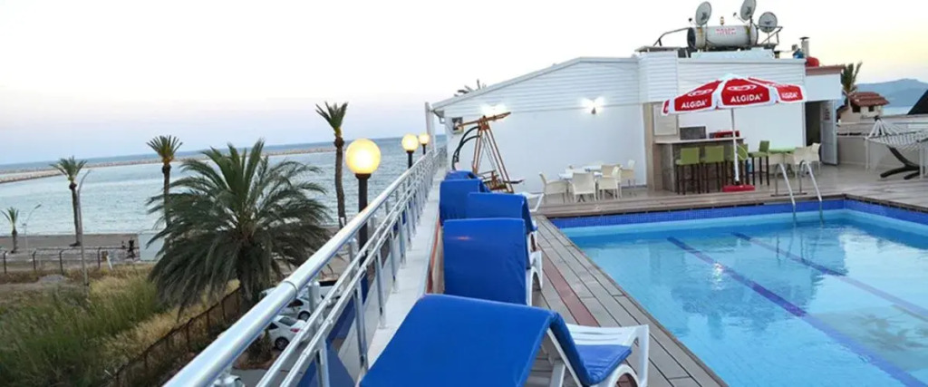 Zeus Hotel
