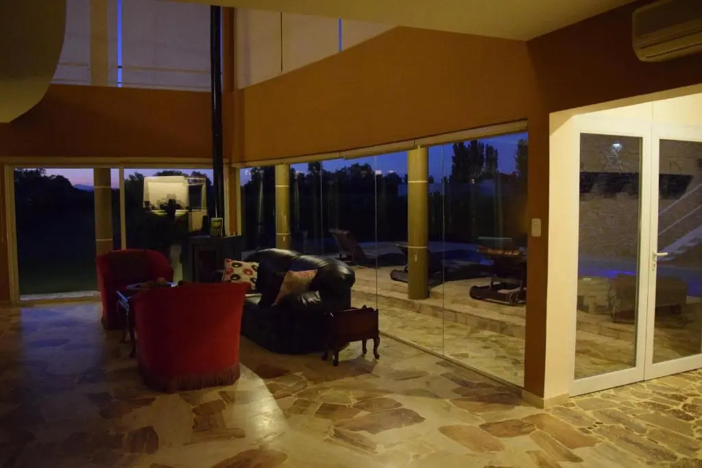 Chaglasian Wine & Suites