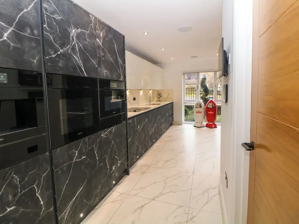4 Rockcliffe Grange