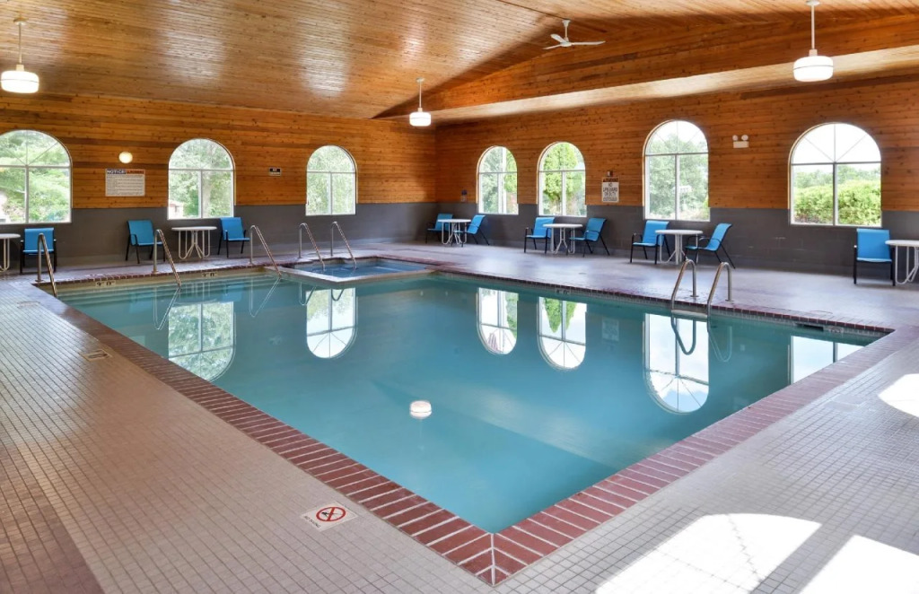 Northwoods Best Inn - Chetek
