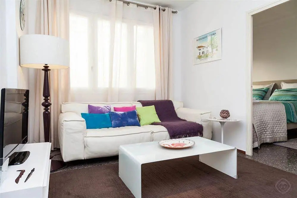 Gràcia area apartments - Bohemian area