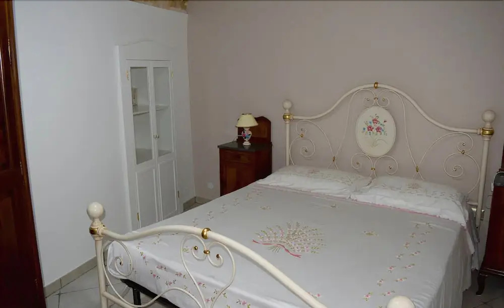 Fiammetta Home Lady