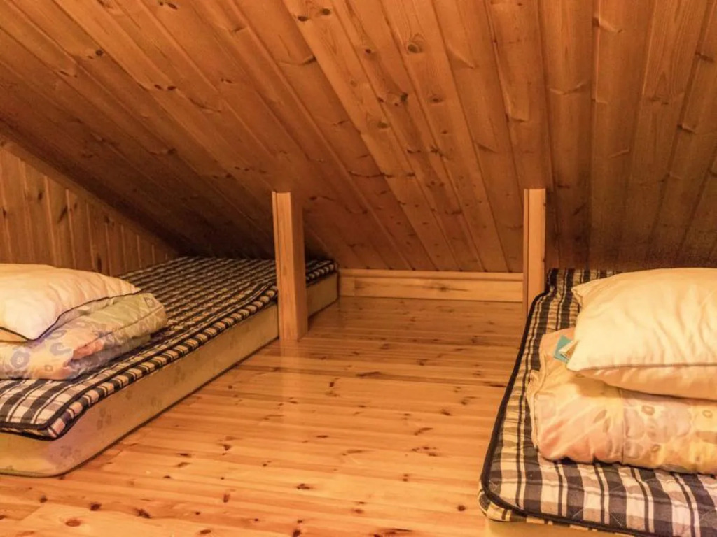 YLLäKSEN TUNTURIHONKAMAJA 5