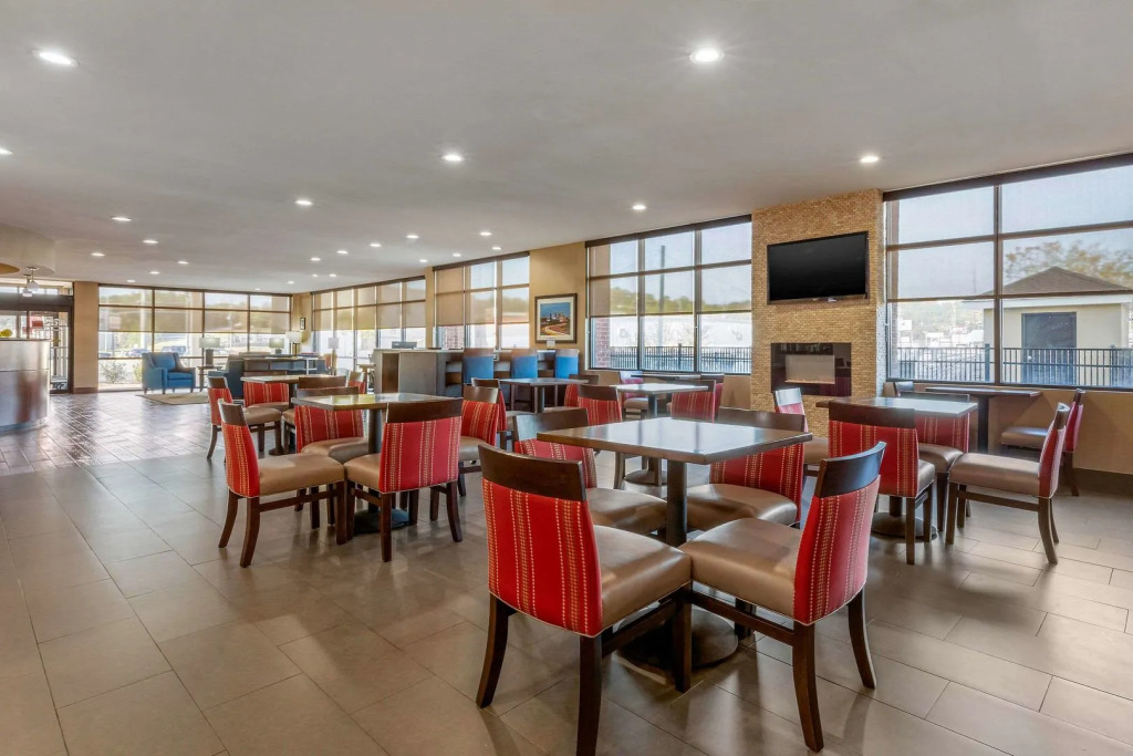 Spark by Hilton Pelham Birmingham I 65