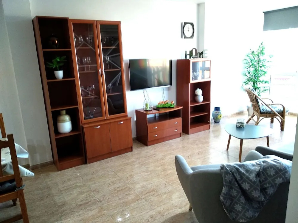 Torrox Costa Super Sunny Apartment With Pool Access, Free Wifi