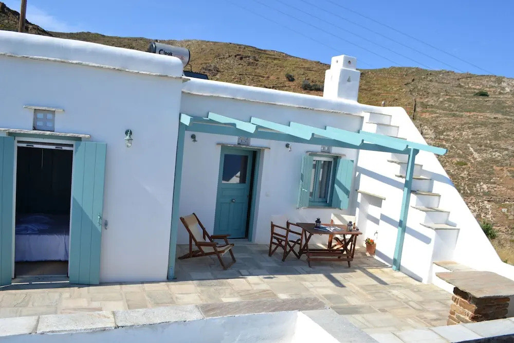 Villa Ioanna Blue- Vacation Houses for Rent 300 Metres by the sea