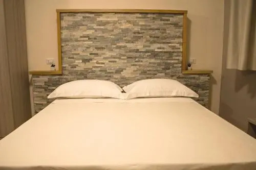 Cesari Home