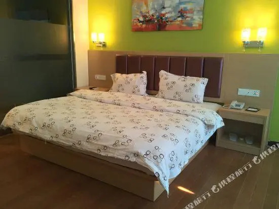 Jin Bo Te Holiday Hotel（Dongguan Changping store）