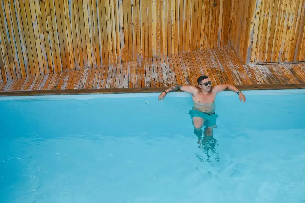 Hostel AzorAzul - Pool & Suite