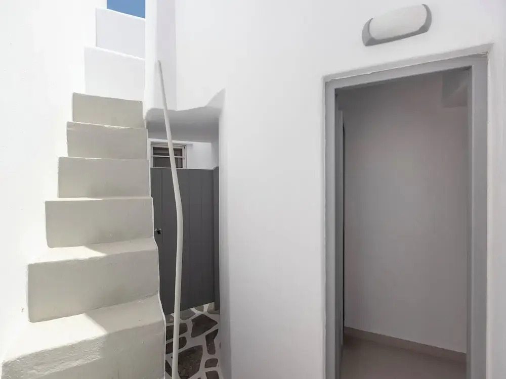 M&M Paros Studio