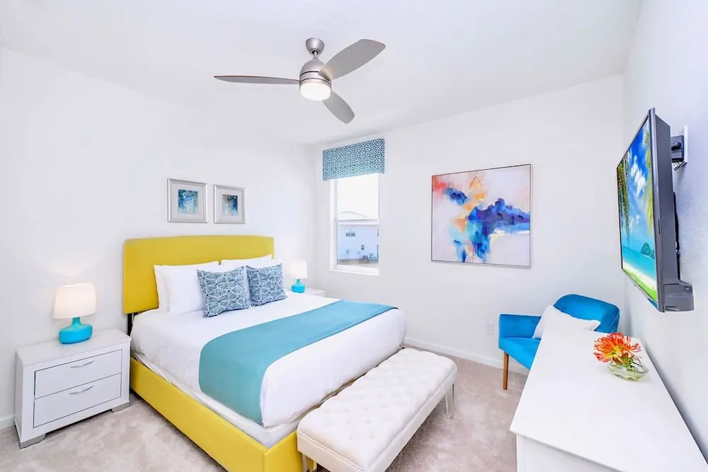 Upstay Mansion w Cinema Games Pool- Sleeps 26