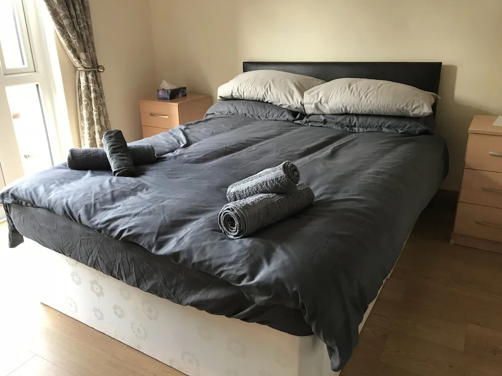 Holmbury Gardens B&B